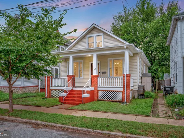 305 Pitt St, Fredericksburg, VA 22401