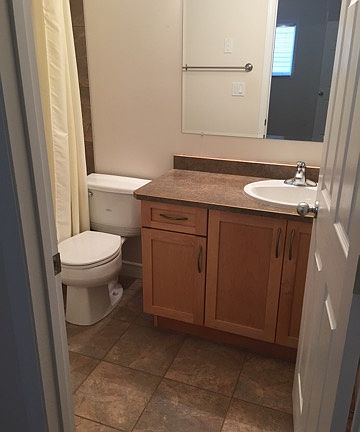 5th image of 112 Warbler Ave #112