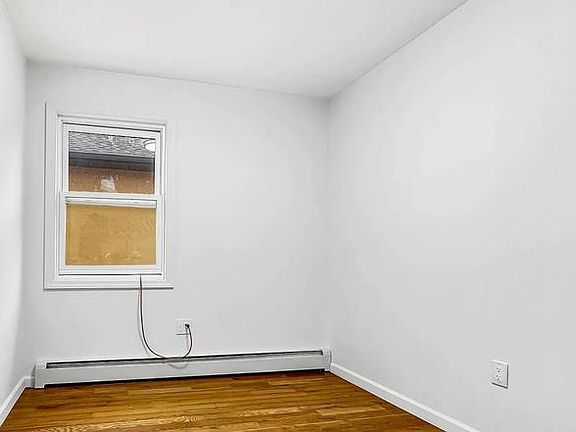 3rd image of 110-03 155th St APT 2