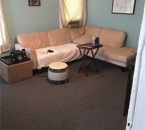 3rd image of 41 Coles St