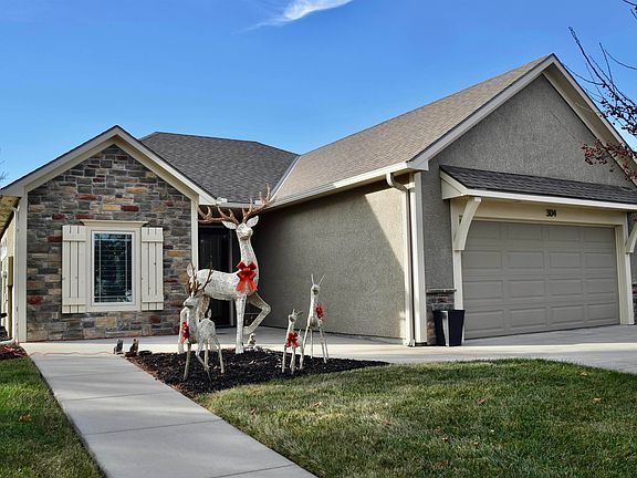 2nd image of 2250 Lake Pointe Dr #304