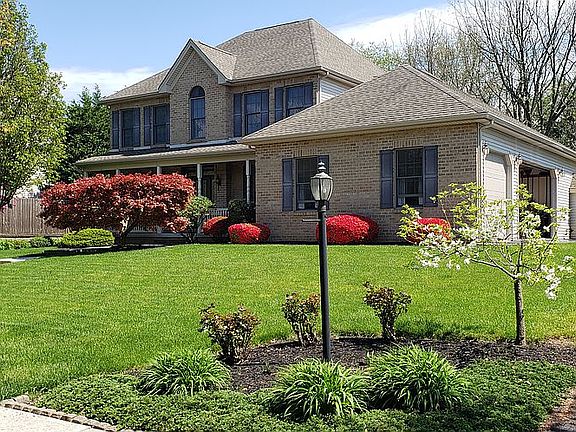2nd image of 1222 Hillside Dr