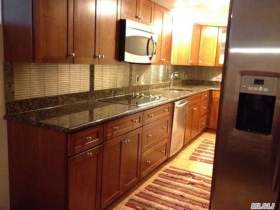 4th image of 20 Sun Valley Ct