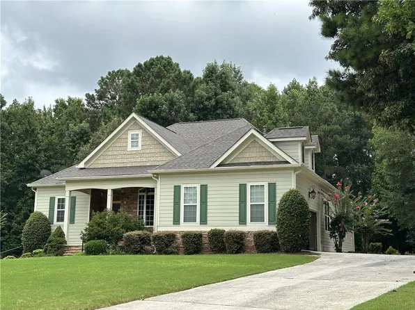 8425 Nolandwood Ln, Villa Rica, GA 30180