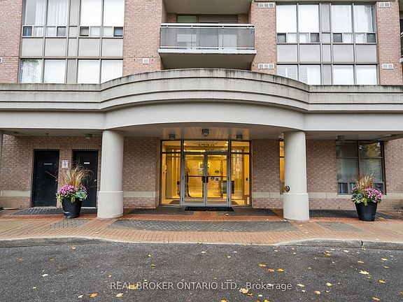 3rd image of 1720 Eglinton Ave E #601
