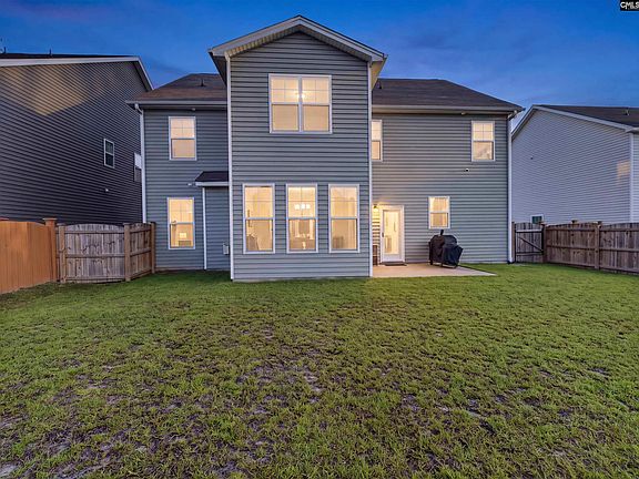 2nd image of 696 Bell Flower Ln