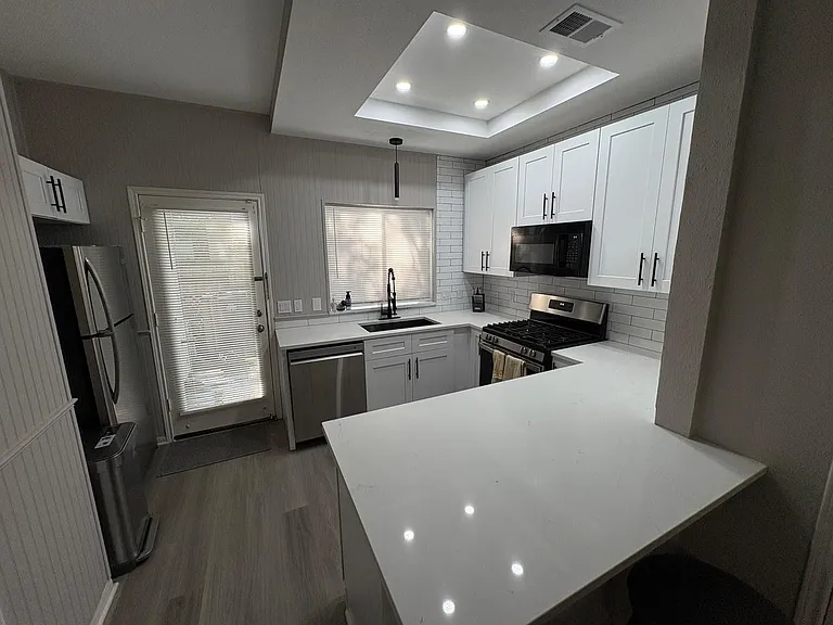 2910 Grants Lake Blvd #1203 — Photo 9