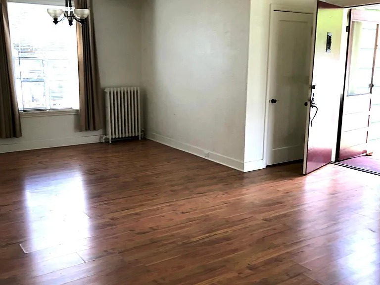 311 N 84th St — Photo 18