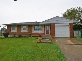 5211 Woodlake Dr, Cincinnati, OH 45238
