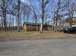 160 Airplane Light Rd, Lobelville, TN 37097