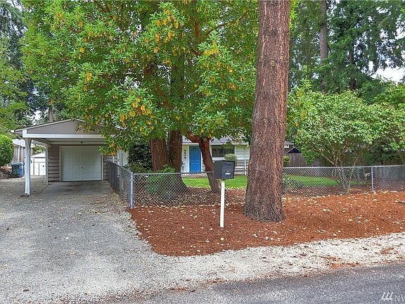 2nd image of 9809 Kenwood Dr SW