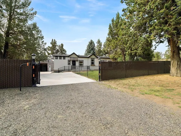 20007 Beaver Ln, Bend, OR 97703