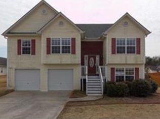 425 Armor Dr, Loganville, GA 30052