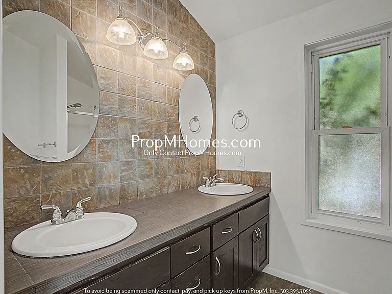 950 Lake Front Rd — Photo 13