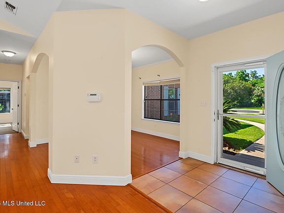3rd image of 2805 Palmer Dr