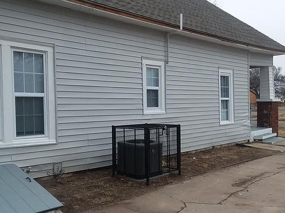 2nd image of 1401 S Saint Francis Ave