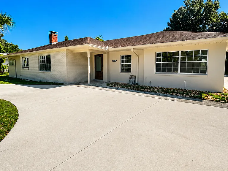 1325 N Lake Otis Dr — Photo 20