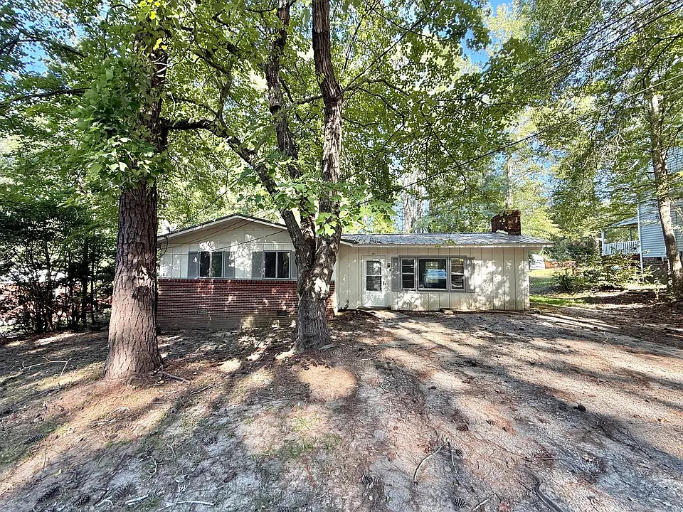 1301 Shannon Dr