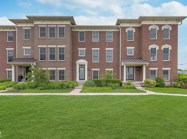 2436 Gwinnett St, Carmel, IN 46032