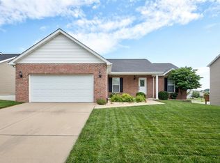 904 Chesapeake Junction Ln, O Fallon, IL 62269