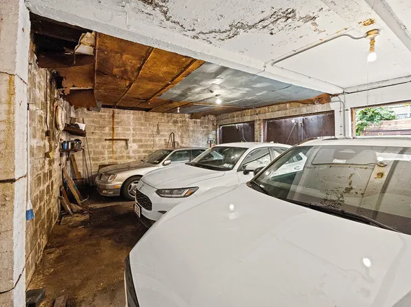 363 Sixth Avenue image 7 of 23