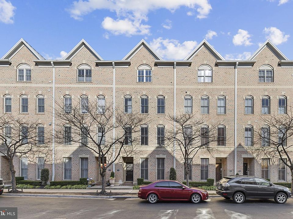 1st image of 1256 Dockside Cir