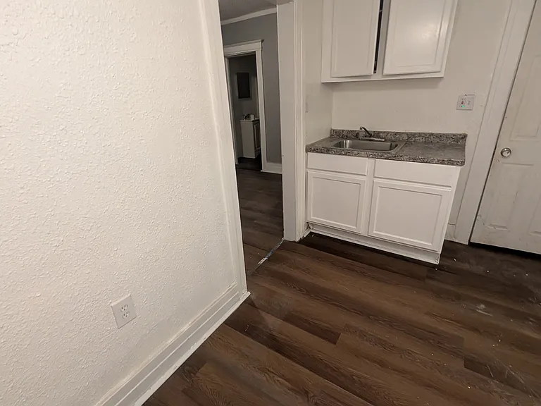 New appliances installed at move in!