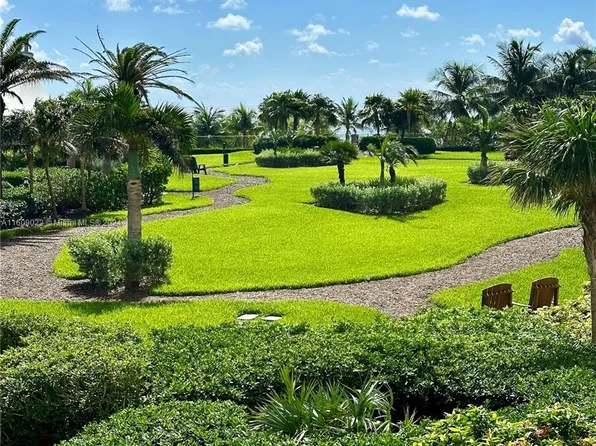 10275 Collins Ave APT 332, Bal Harbour, FL 33154