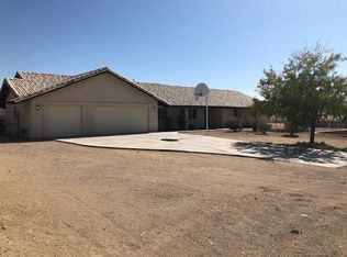 16285 Malahat Rd, Apple Valley, CA 92307