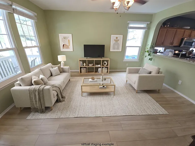 815 Bogart Rd — Photo 2