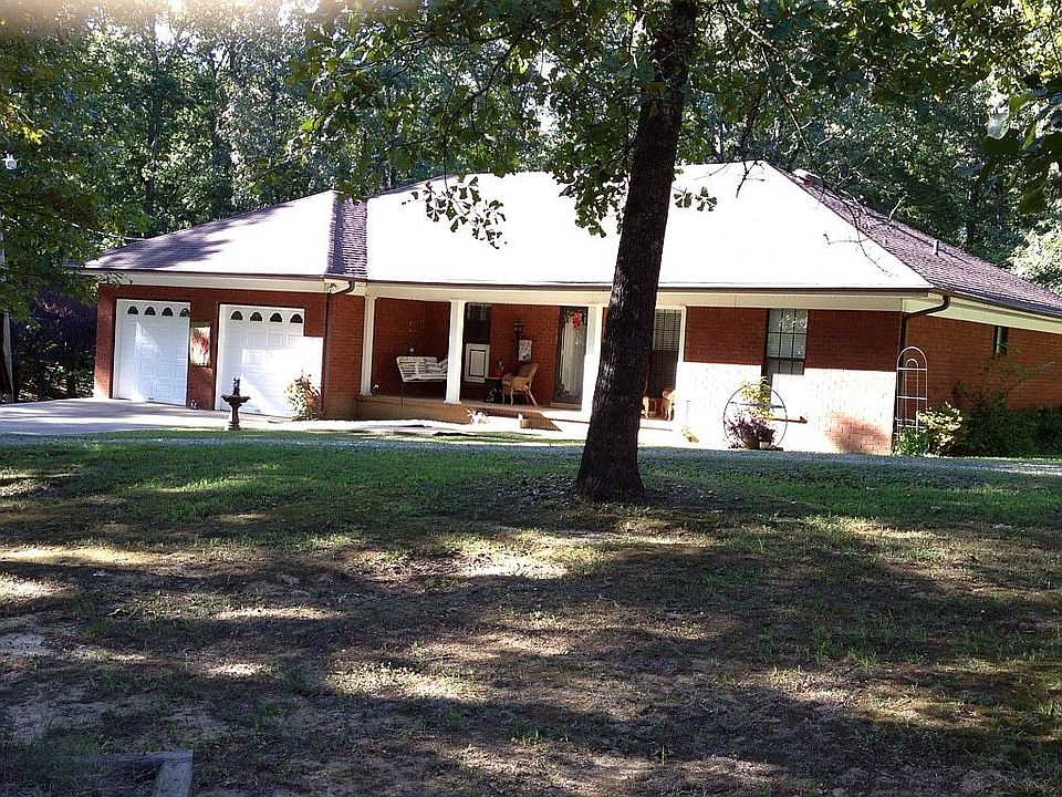 Country Living At Its Best! 