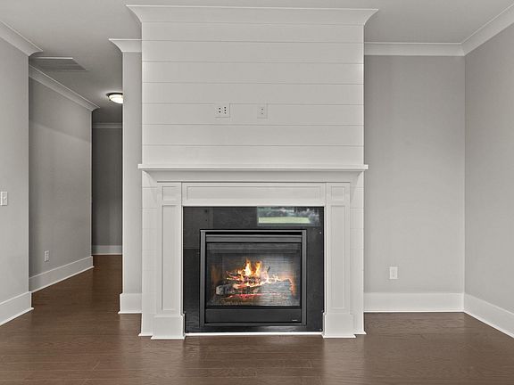 5th image of 1109 Syrah Ln