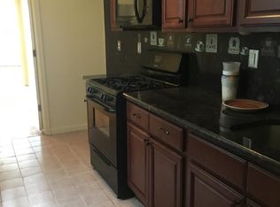 200 Hutton St, Jersey City, NJ 07307