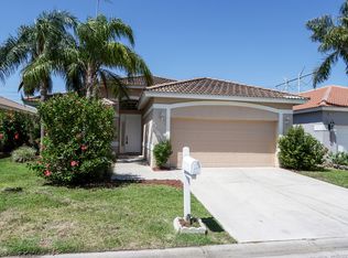 11204 Lakeland Cir, Fort Myers, FL 33913