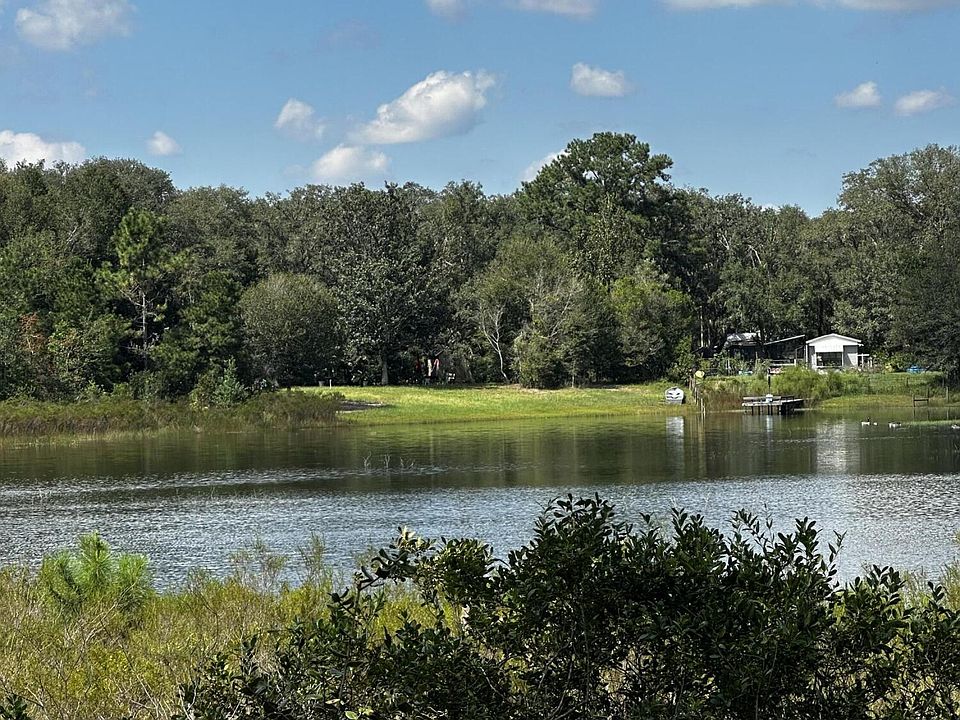 1st image of 322 SLEEPY HOLLOW Drive