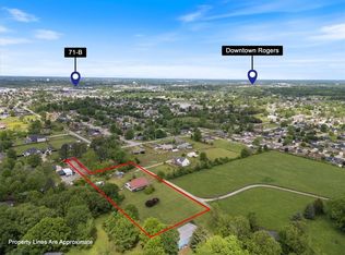 1200 E Hardwood Dr, Rogers, AR 72758