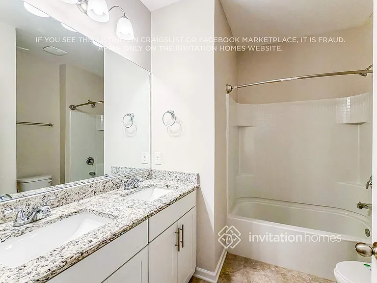 8026 Forest Hills Dr — Photo 15