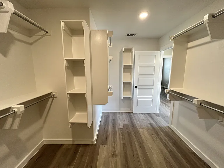 3611 Urbana Pl — Photo 29