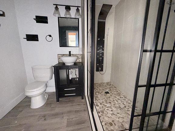 5th image of 6 Valencia Ct