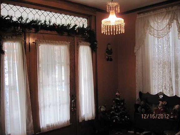 4th image of 522 Wayne Ave