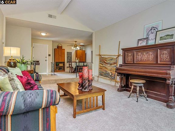 2nd image of 2356 Minaret Dr
