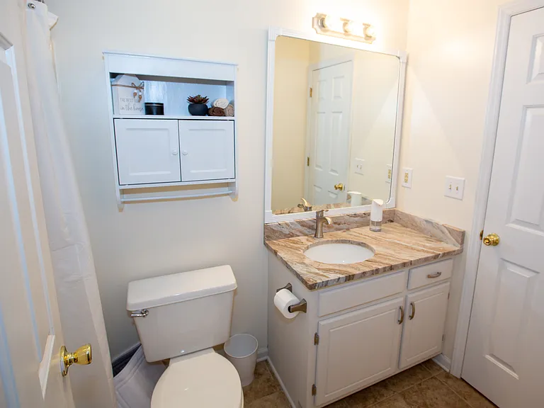 113 Lauren Cir — Photo 5