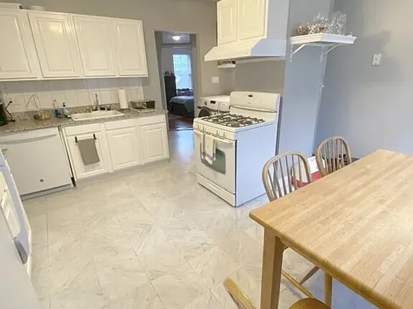 33 Ridgemont St #2B, Allston, MA 02134