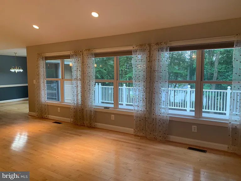 10701 Whispering Way — Photo 9