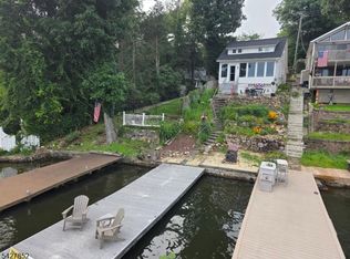330A Lakeside Ave, Hopatcong Boro, NJ 07821