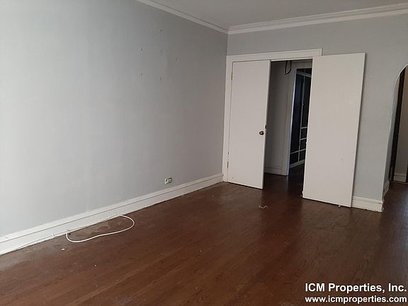 2nd image of 1614 W Sunnyside Ave #1K