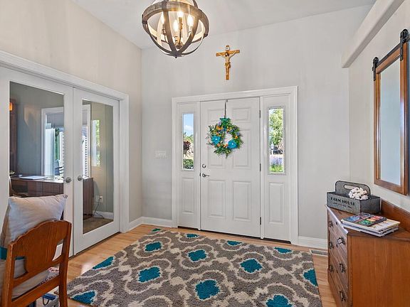4th image of 387 Still Water COURT