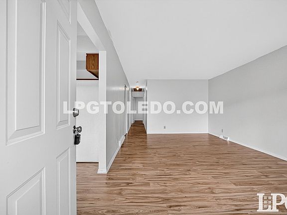 4th image of 1818 Christian Ave