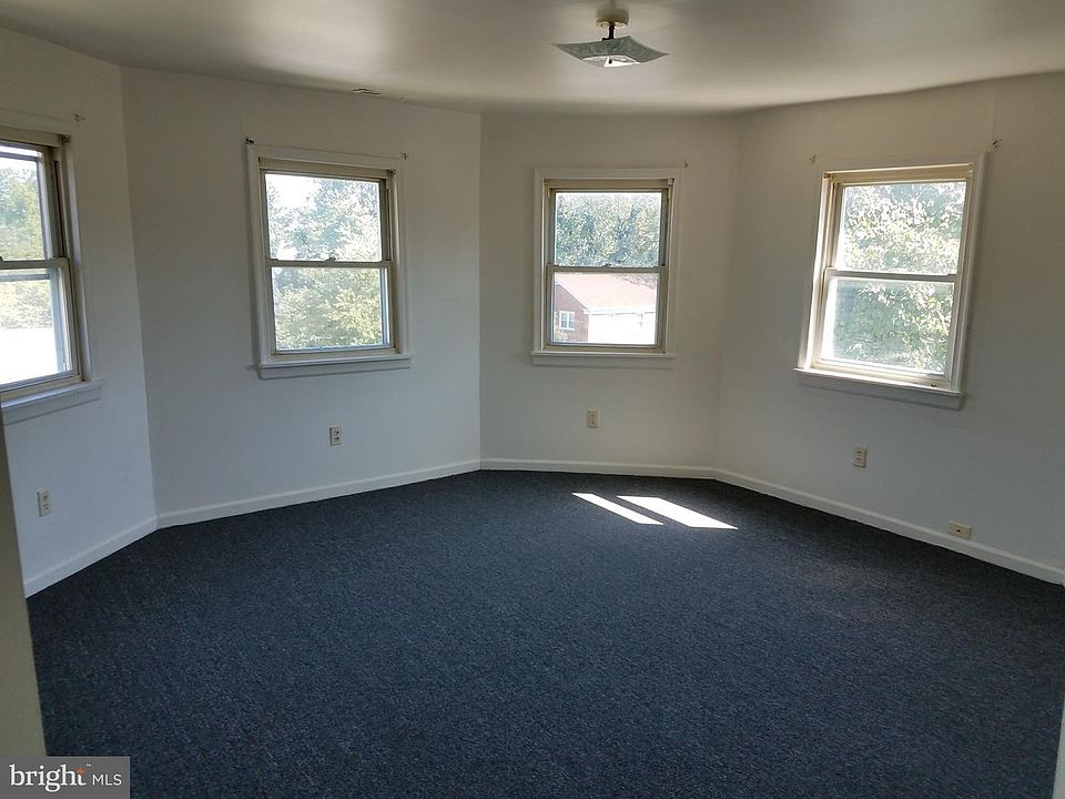 1st image of 4101 Fernhill Ave Floor 3