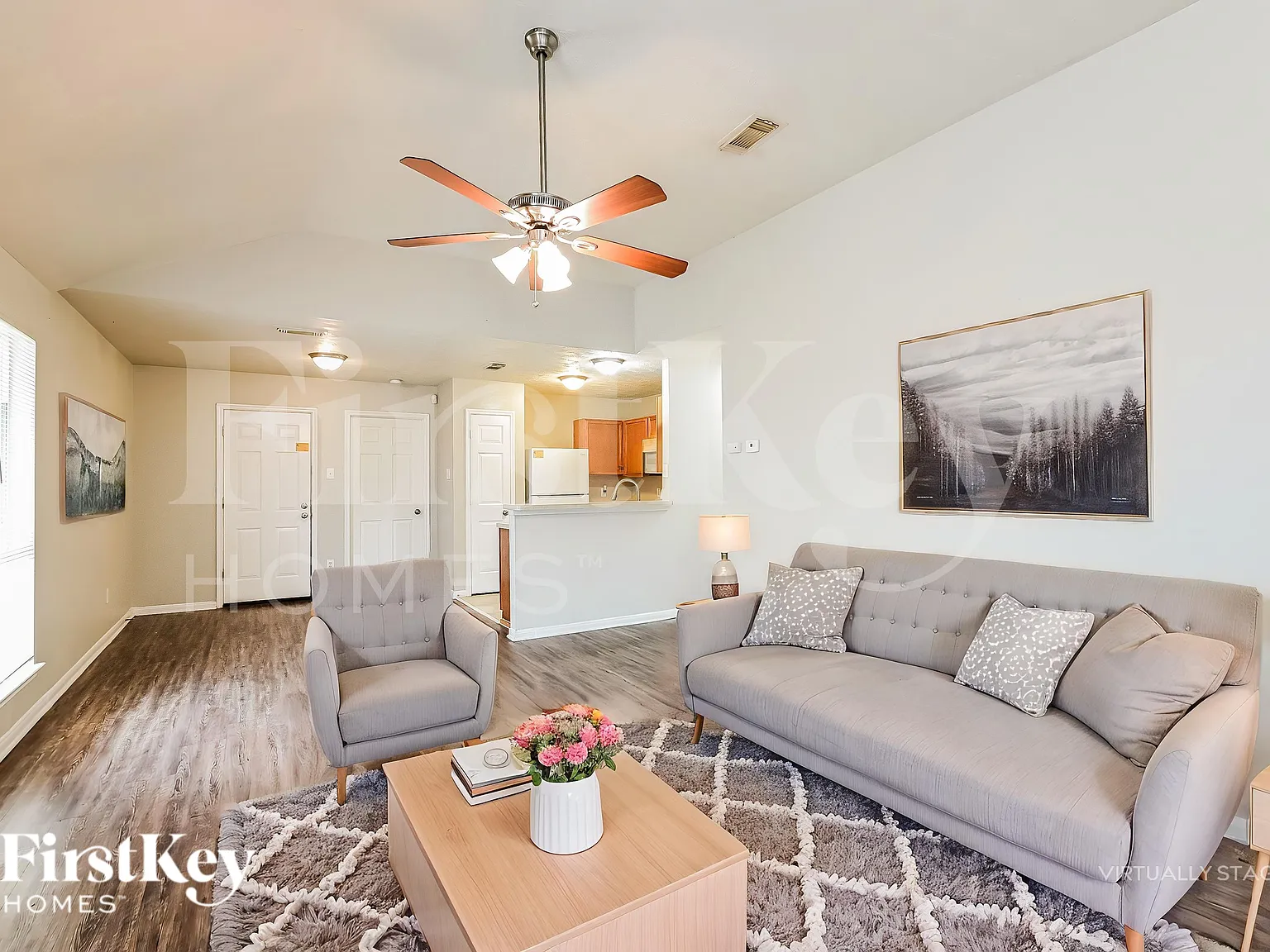 3 bed, 2.0 bath, 1282 sqft, $1,630 — Photo 3